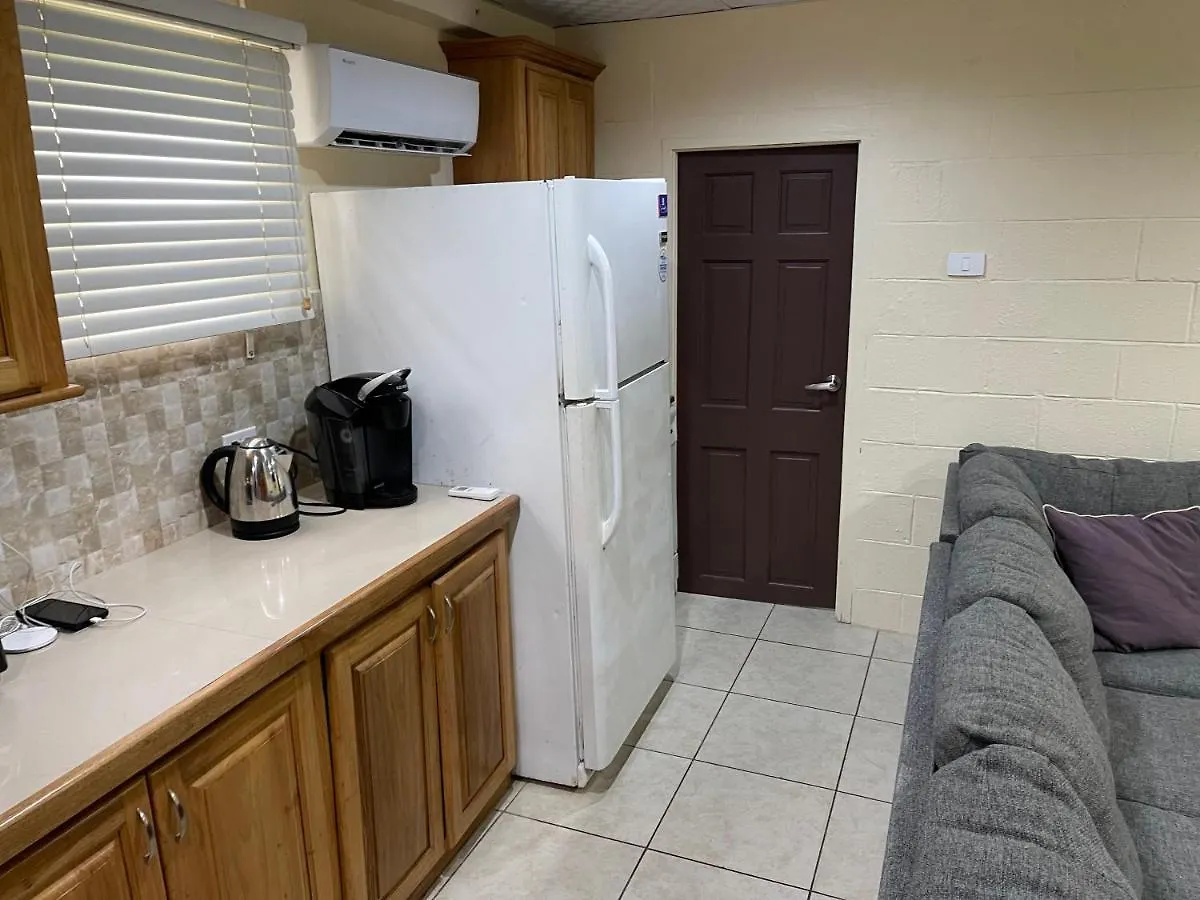 Arlene'S Nest Diego Martin - 3 Bedroom 1 & Half Bath Cozy Apt 0*,